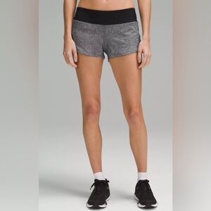 Lululemon Speed Up Low-Rise Lined Short 2.5" SIZE:4